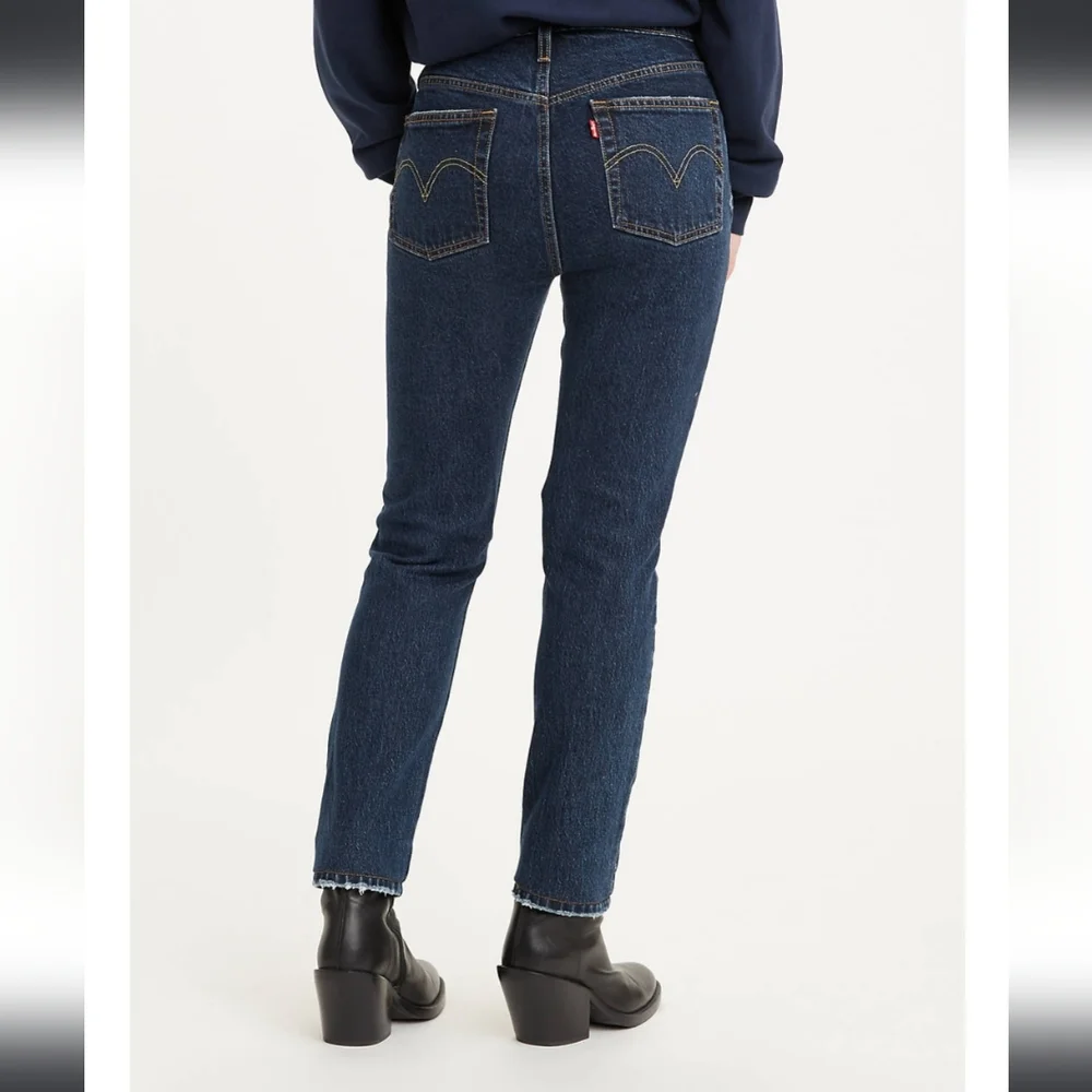 Levis Premium 501s High Rise Straight Leg Dark Wash Jeans 25x28